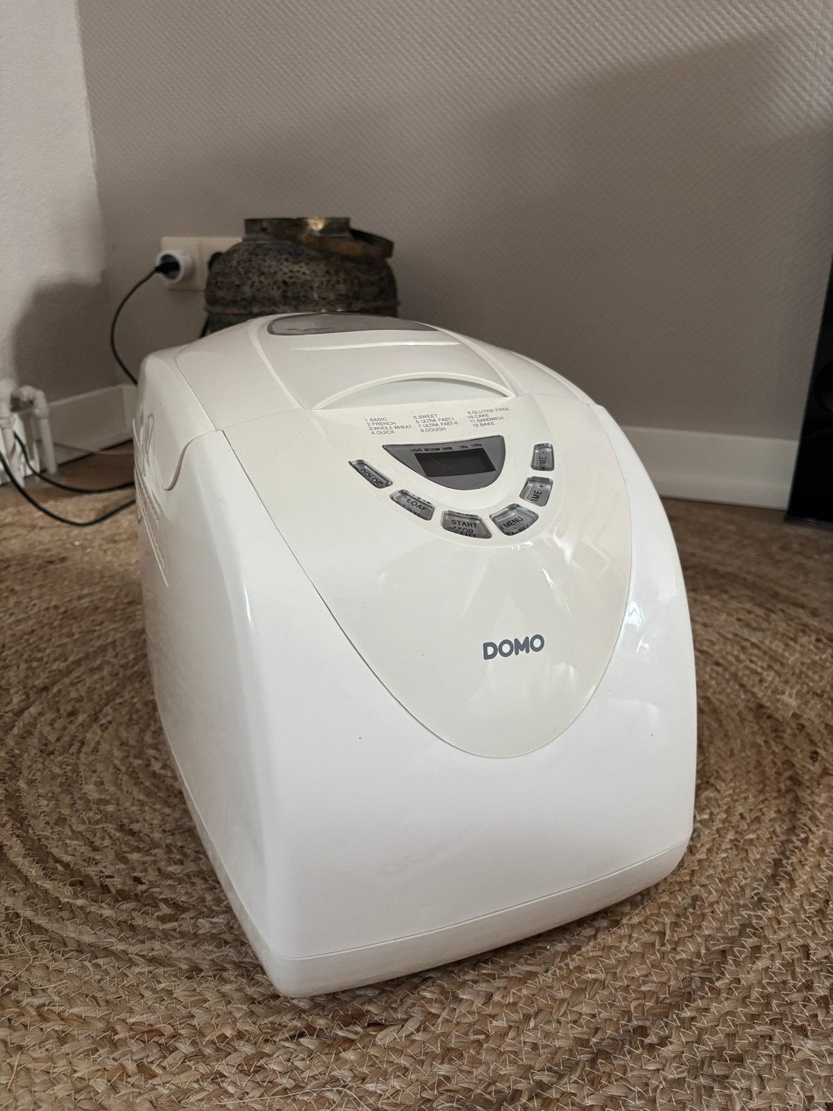 Domo Broodbakmachine B3970, Meer dan 10 programma's, 800 tot 1200 gram deeg, Zo goed als nieuw, Ophalen