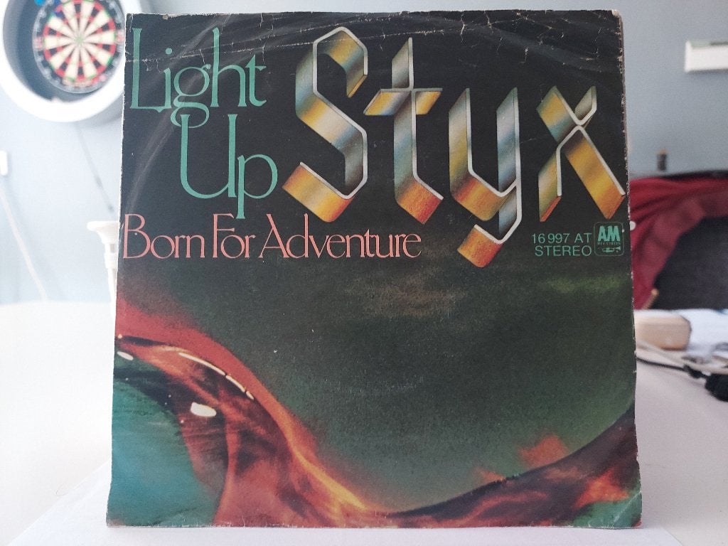 7" Single Styx - Light Up / Born For Adventure, Gebruikt, 7 inch, Ophalen of Verzenden, Pop