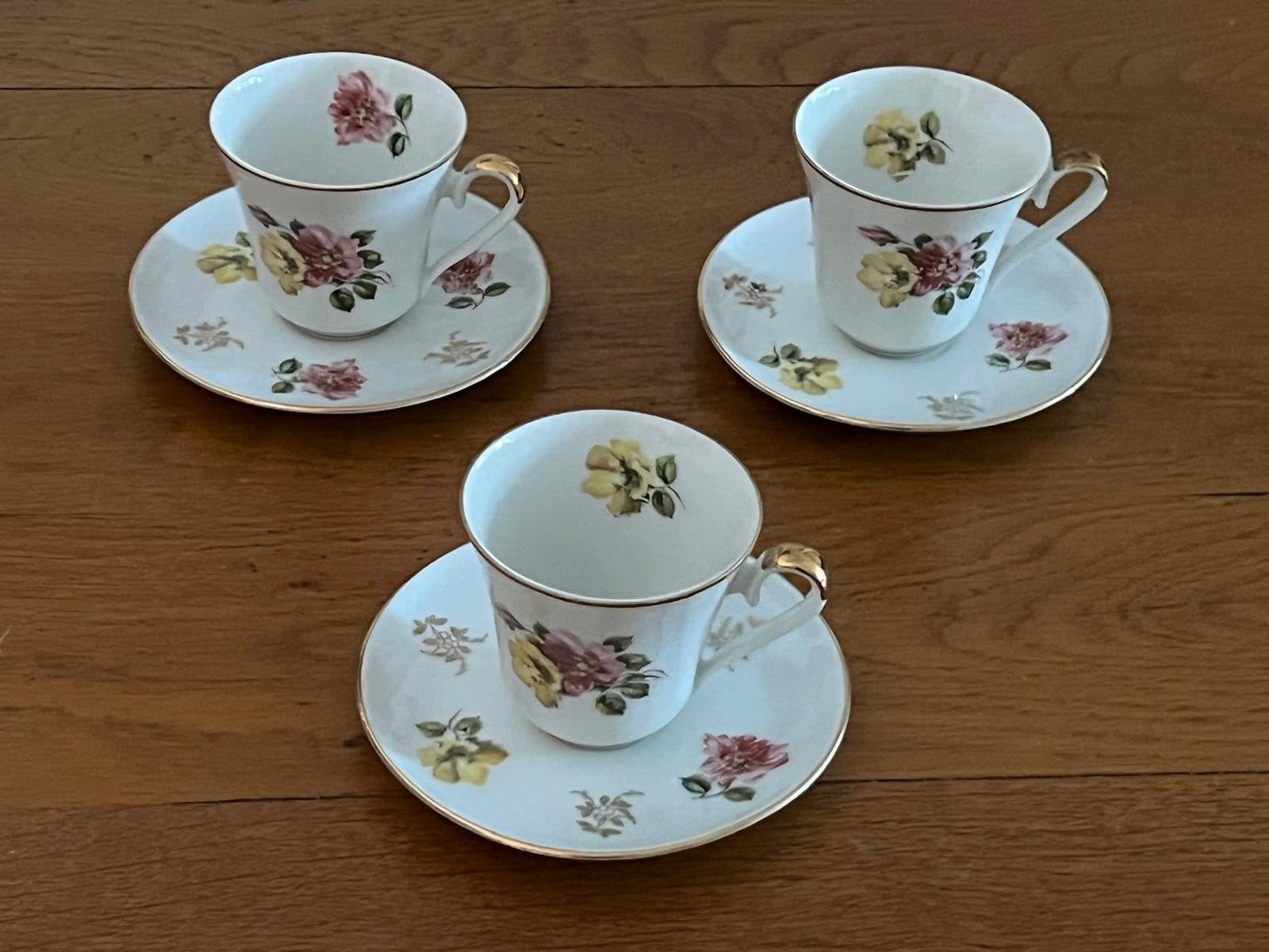 Set van 3 vintage Alba Kunst Alboth & Kaiser kop en schotels, Ophalen of Verzenden