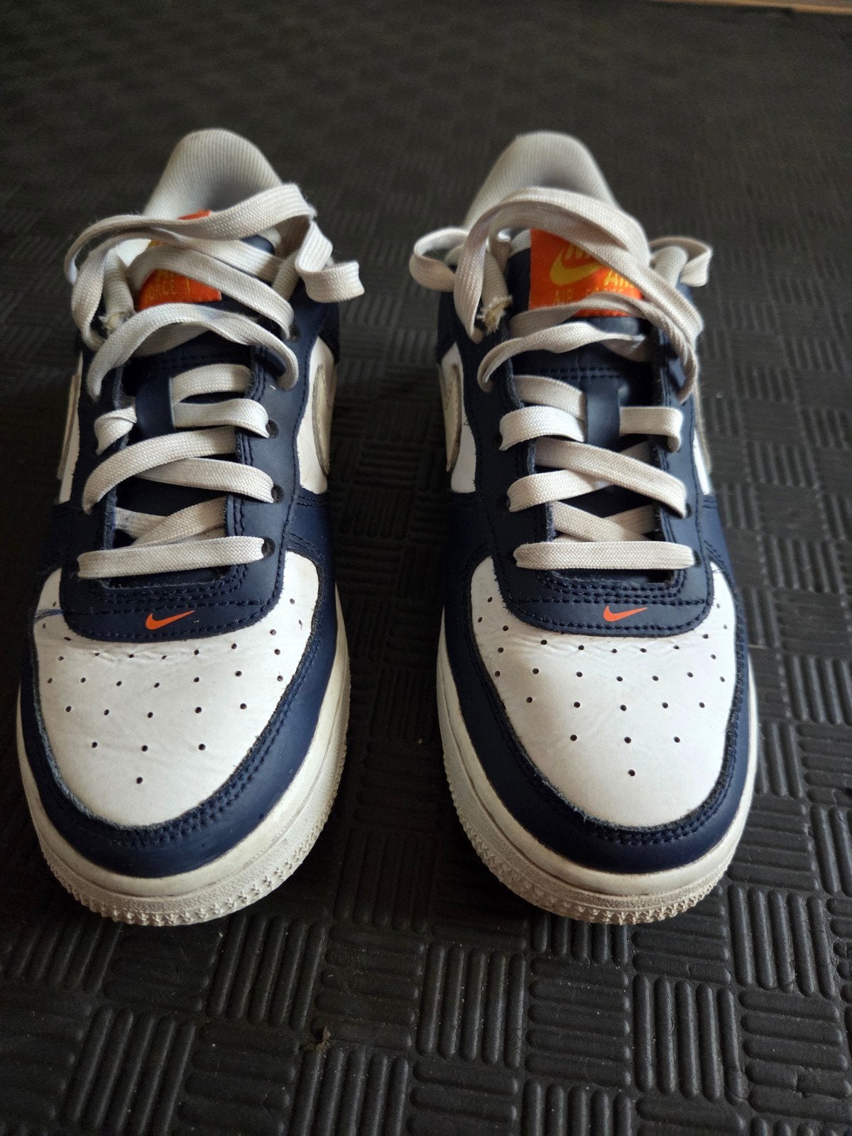 Nike Kids Air Jordan 1 Low UV Reactive Sneakers - Maat 35,5, Kinderen en Baby's, Gebruikt, Ophalen of Verzenden, Nike, Jongen of Meisje