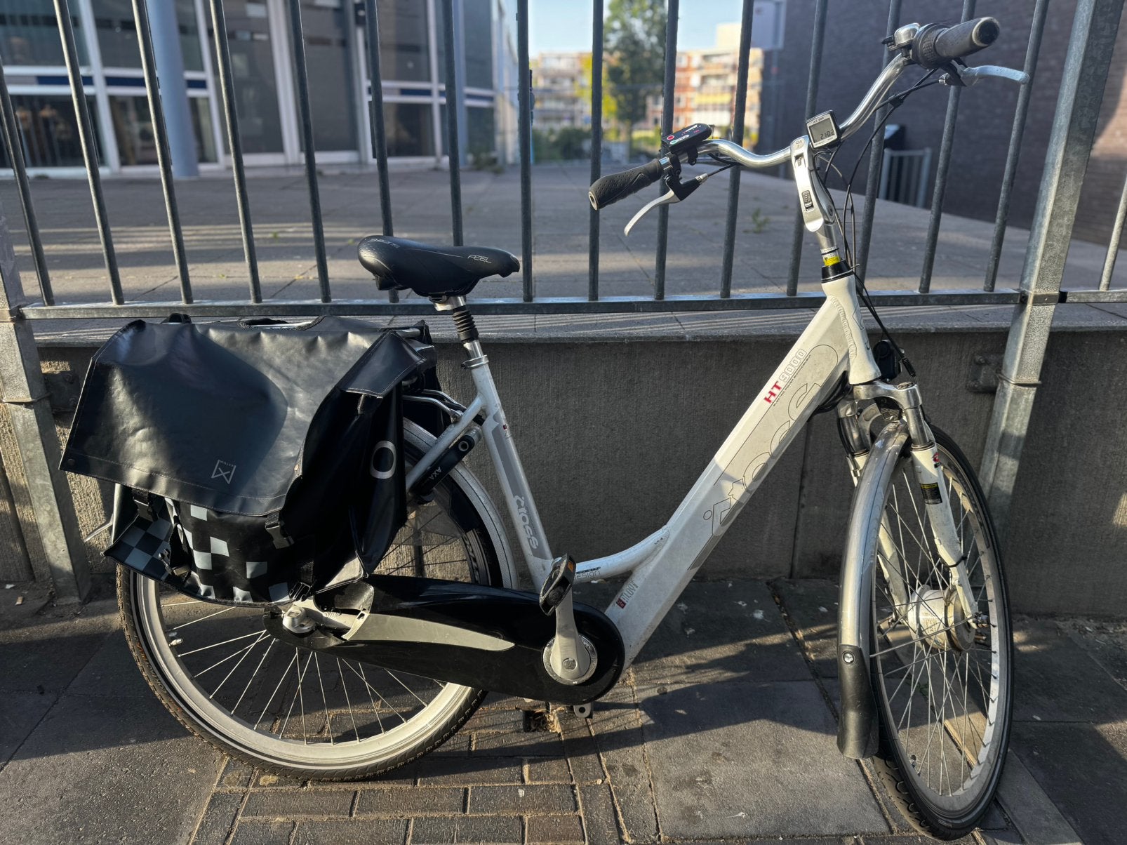 Nette elektrisch fiets., Ophalen of Verzenden, Zo goed als nieuw, Overige merken