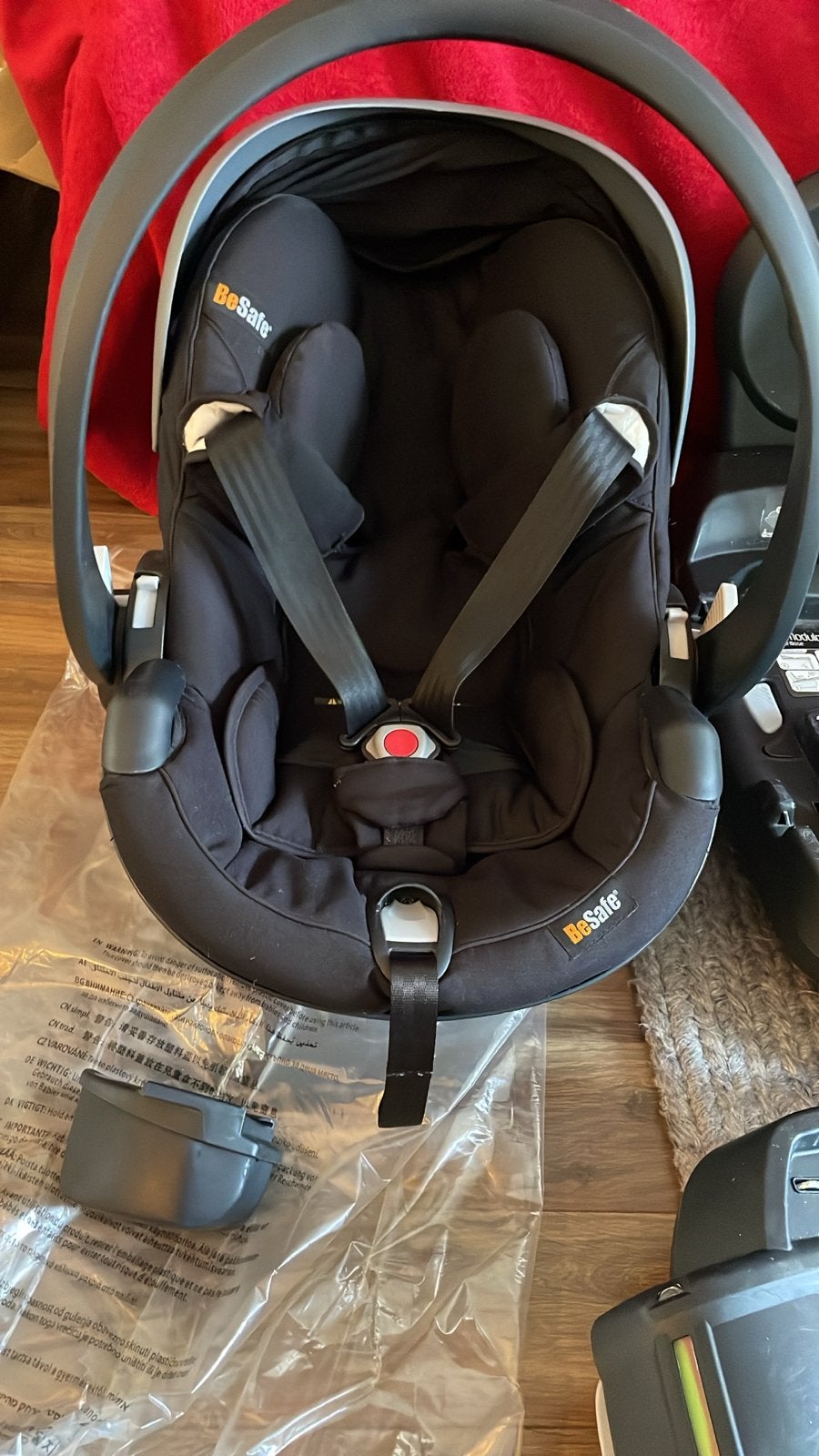 BeSafe iZi Modular baby autostoeltje met onderstel, Kinderen en Baby's, Gebruikt, Zijbescherming, Isofix, 0 t/m 13 kg