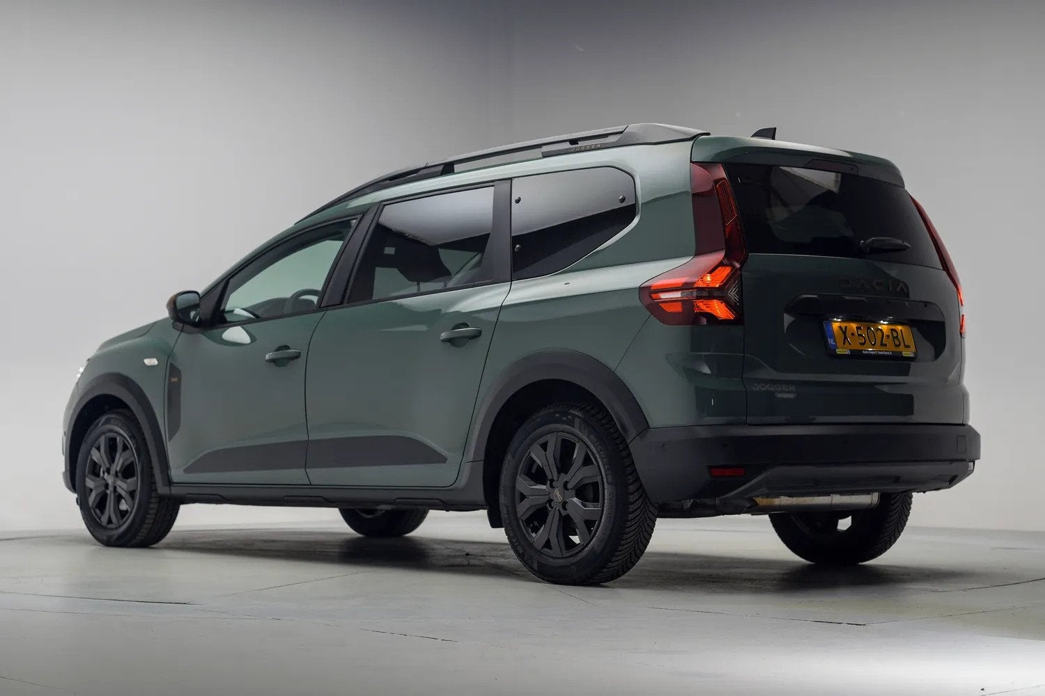 Dacia Jogger 1.6 Hybrid 140 Extreme 7p Aut.[Clima /ECC Navi, Auto's, Dacia, 94 pk, Gebruikt, 750 kg, 4 cilinders