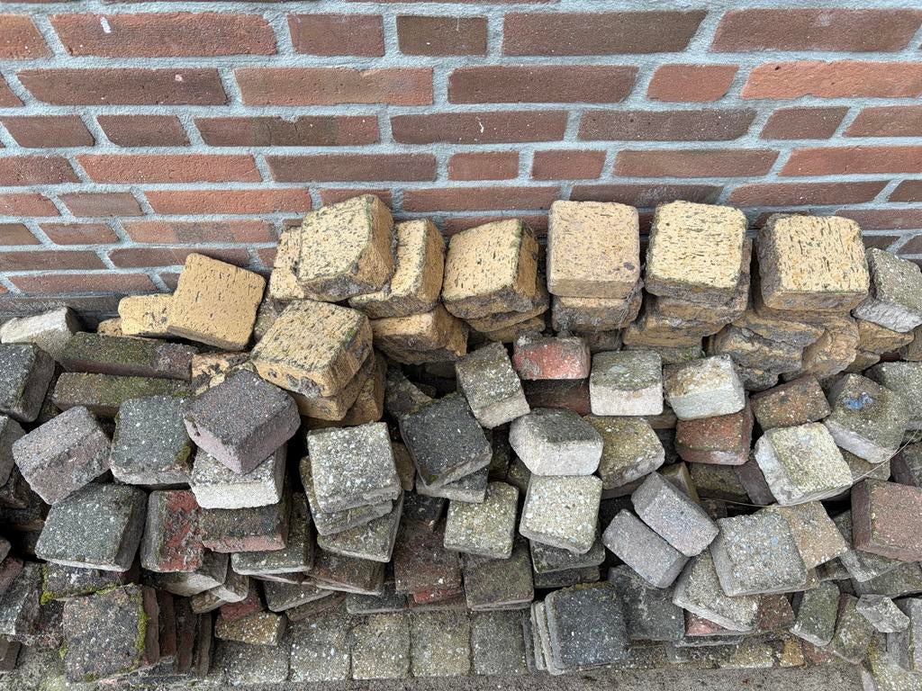 Gratis tegels af te halen - diverse soorten en maten, Ophalen, Gebruikt, Klinkers, 10 m² of meer