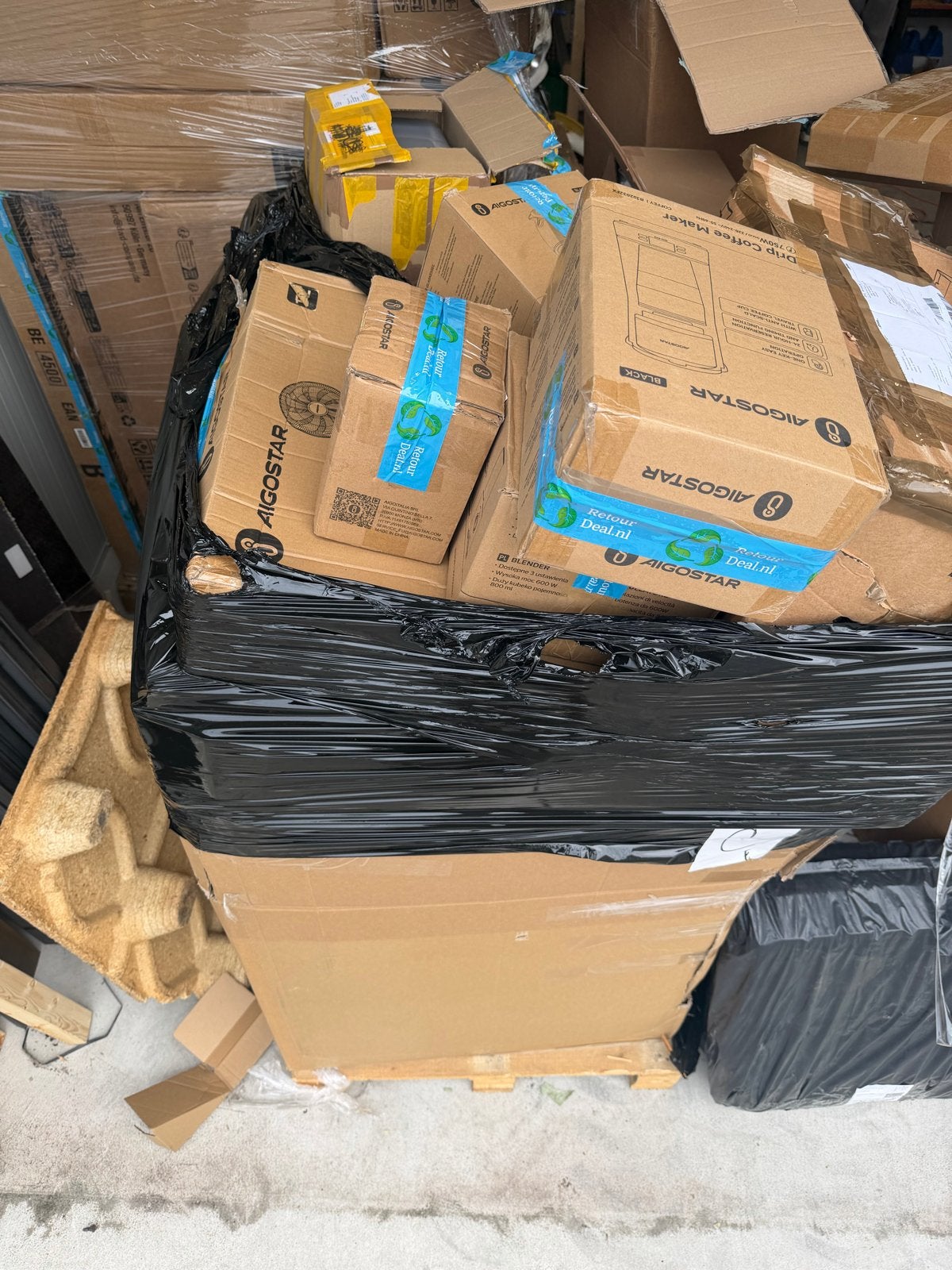 Retourpakketten DHL Amazon DPD - Per pallet, Ophalen