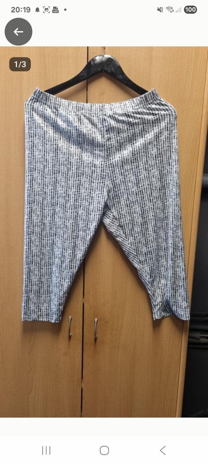 Comfortabele zwart-wit gestreepte capri legging, maat 44, Kleding | Dames, Ophalen of Verzenden, Zo goed als nieuw, Legging