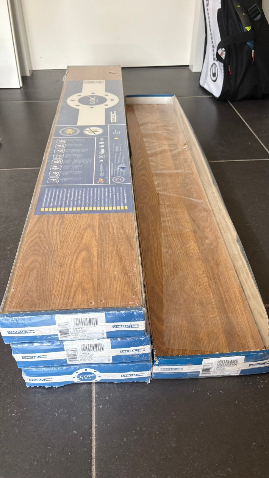 Uniclic Laminaatparket| Ruim 18,5m2| Country Eik| LOC floor, Ophalen, 50 tot 150 cm, Nieuw, 10 m² of meer