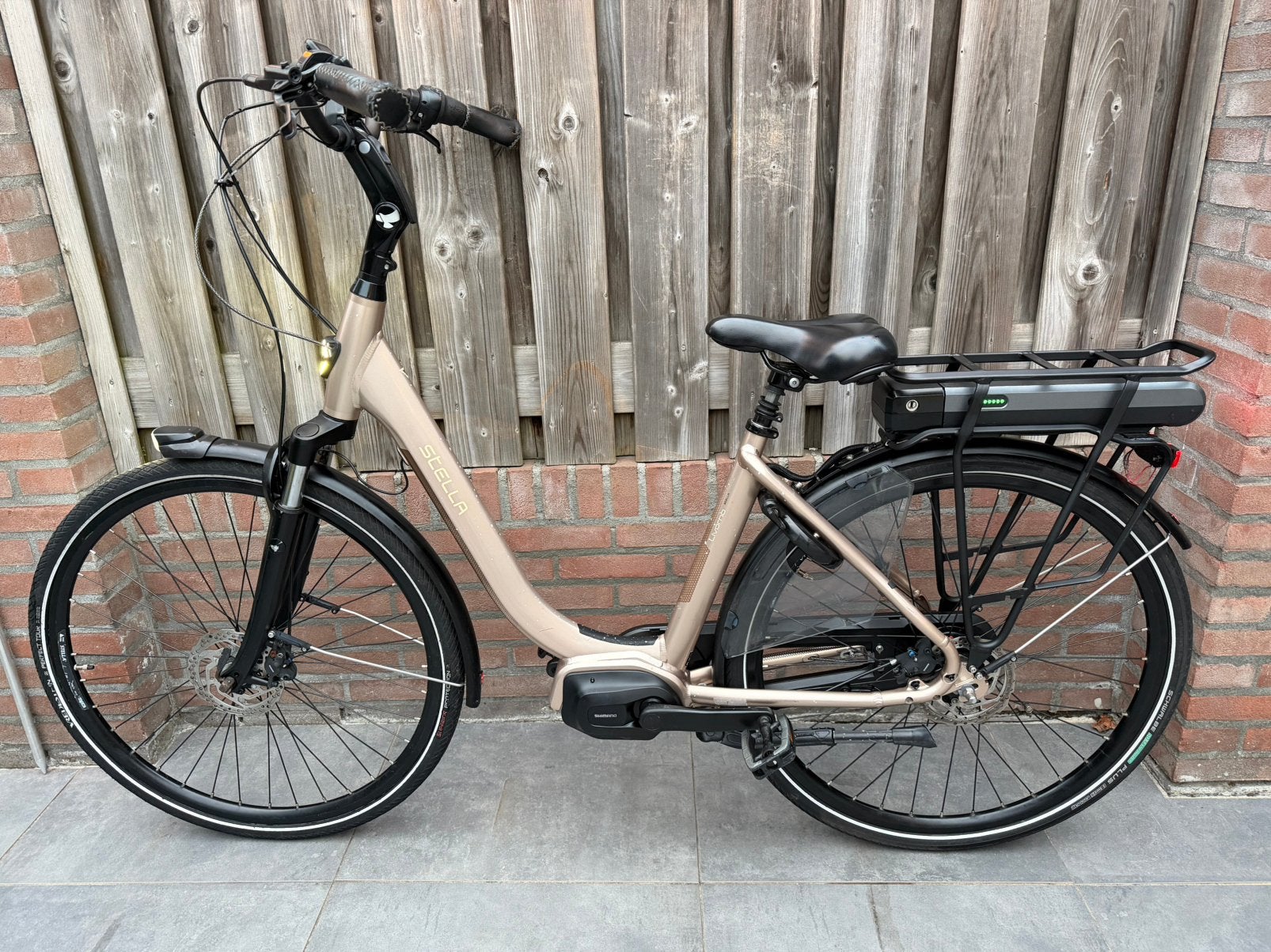 Stella Livorno Elektrische fiets Middenmotor Accu 500Wh, Fietsen en Brommers, Elektrische fietsen, Gebruikt, 47 tot 51 cm, 50 km per accu of meer