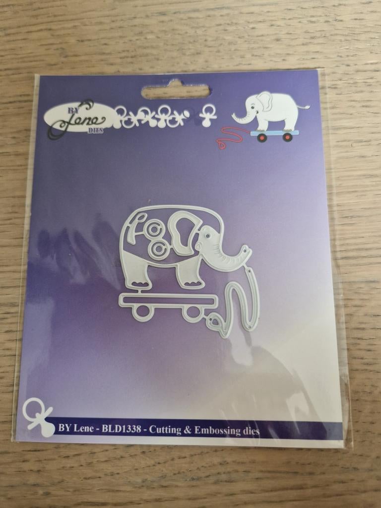 Snijmal BY Lene BLD1338 - Olifant op skateboard (Nieuw), Ophalen of Verzenden, Nieuw