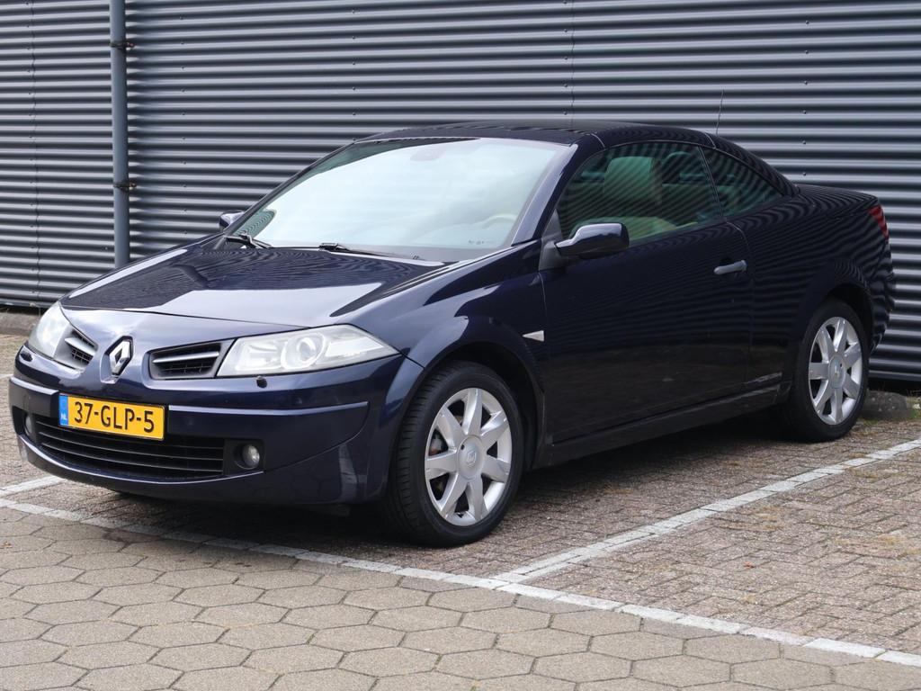 Renault Mégane Coupé-Cabriolet 2.0-16V Tech Line|Cruise|ai, Auto's, 1998 cc, 135 pk, Gebruikt, Beige