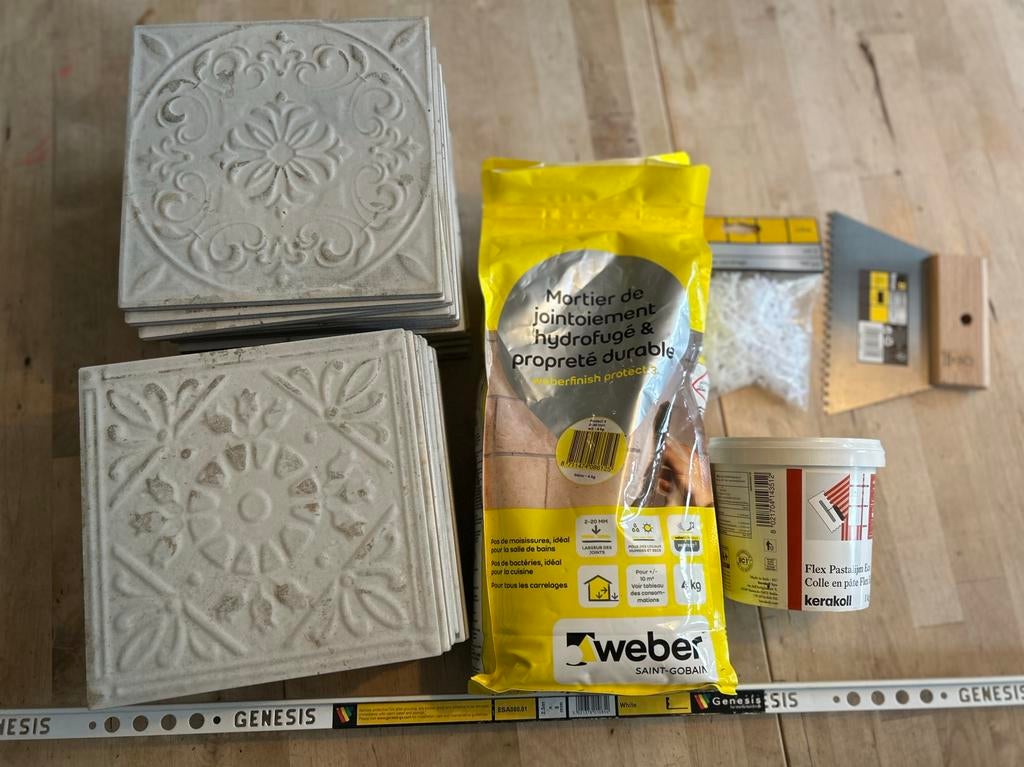 Totaal pakket Tegels (34 stuks), Ophalen, Nieuw, 20 tot 40 cm, Minder dan 5 m²