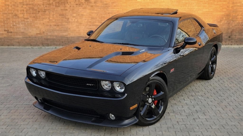 Dodge Challenger SRT 6.1L V8 2010, Auto's, Automaat, Gebruikt, 8 cilinders, 6100 cc