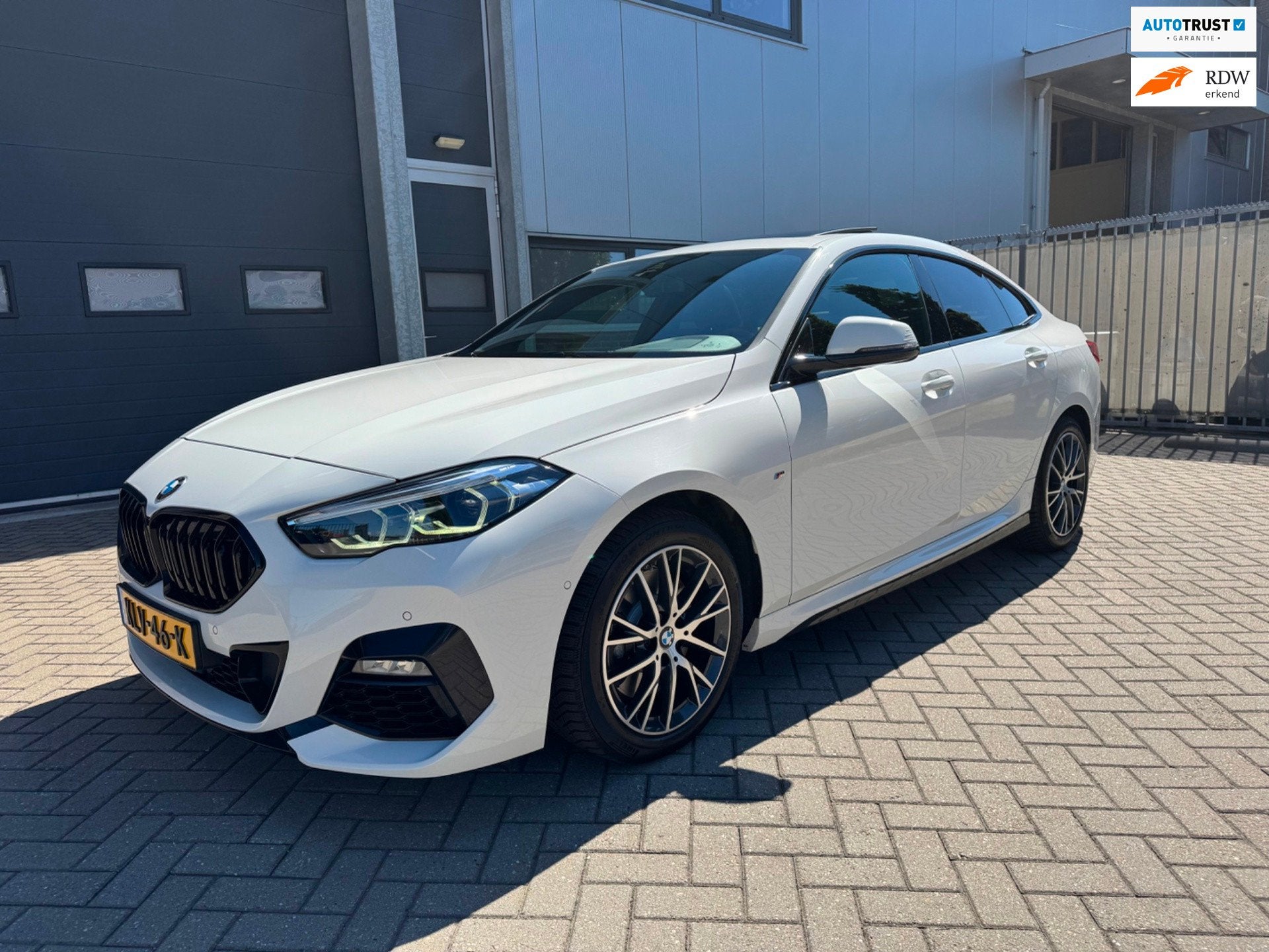 BMW 2-serie Gran Coupé 220i M Sport Edition LED, Navi, Pano, 1998 cc, Gebruikt, 4 cilinders, Leder en Stof