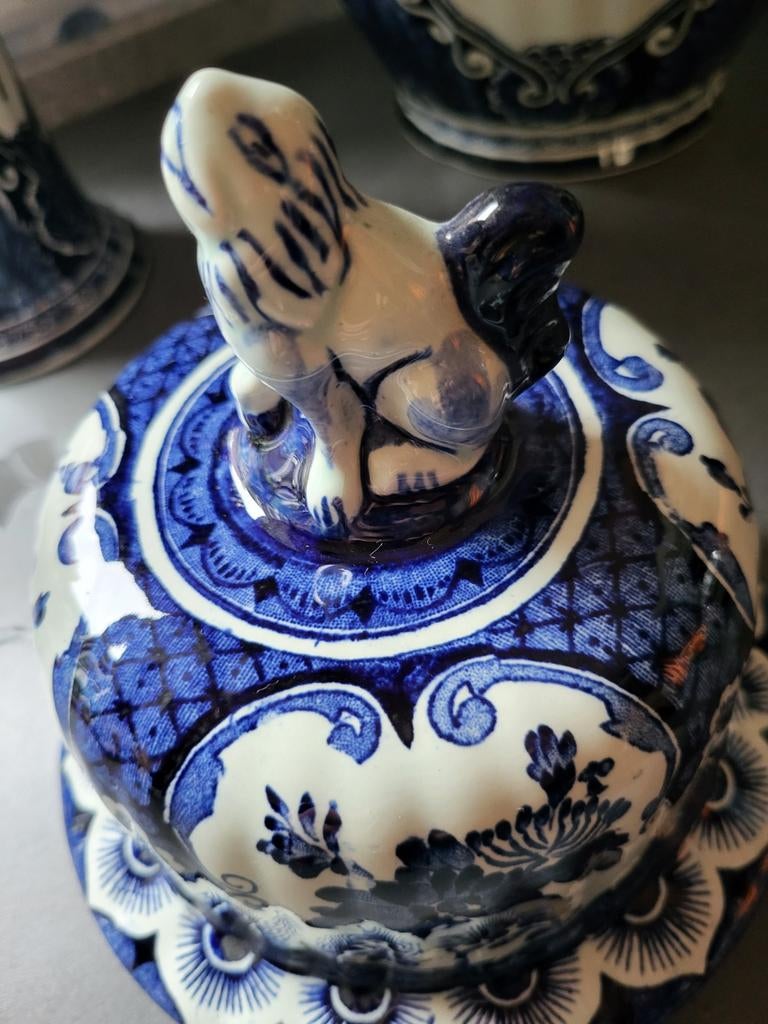 Eclectisch set v kast vintage BOCH servies delftsblauw vaas, Antiek en Kunst, Ophalen