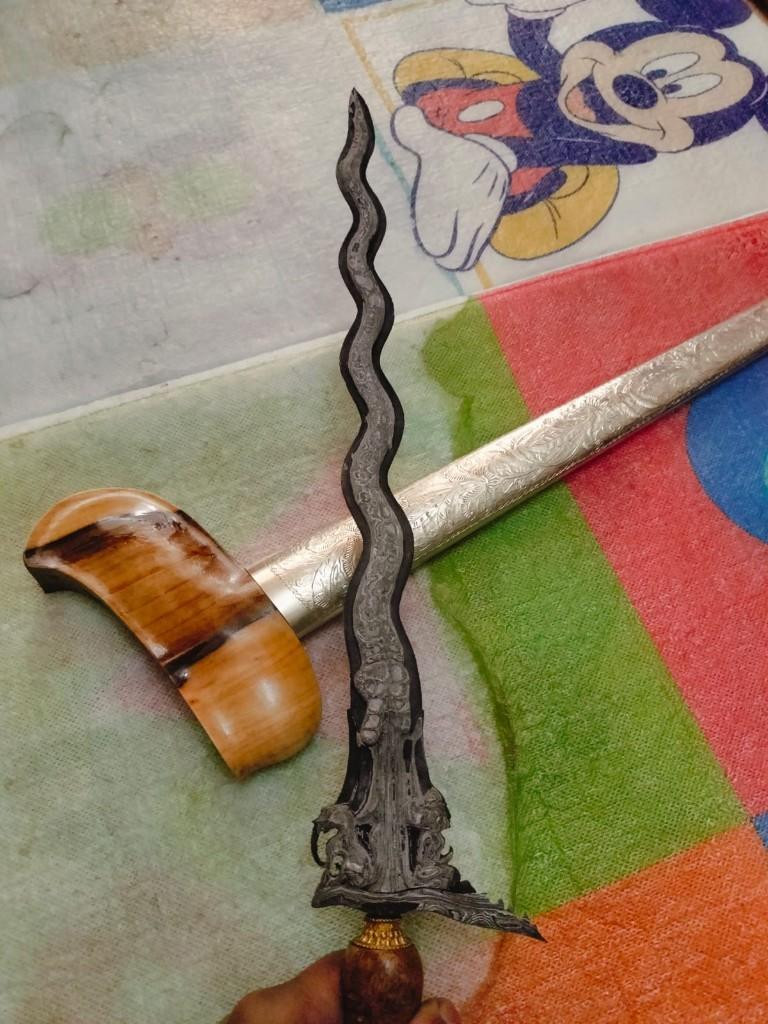 Antieke Keris Singo Barong Putut 11 Luk Uler Lulut SUW12, Wapen, Verzenden, Overige materialen, Indonesië