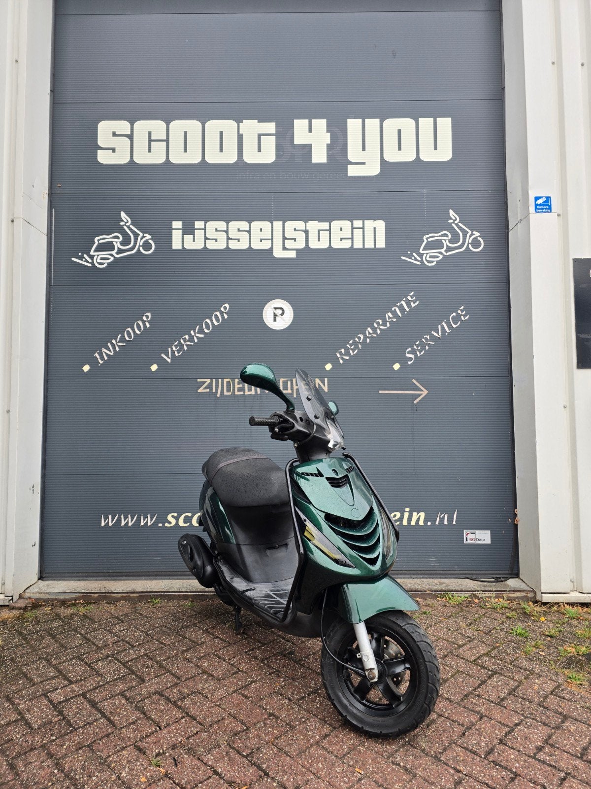 PIAGGIO ZIP 4T 2V JAGUAR GROEN FULL OPTION GARANTIE!, Fietsen en Brommers, Scooters | Piaggio, Ophalen, Zo goed als nieuw, Benzine