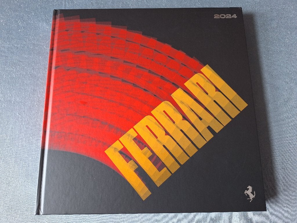 FERRARI YEARBOOK 2024 - Nr. 8723/24 - Engels, Verzenden, Zo goed als nieuw, Ferrari