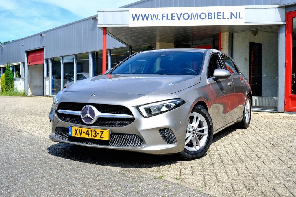 Mercedes-Benz A-klasse 160 Advantage Sportstoelen|Navi|Half, Auto's, Mercedes-Benz, Voorwielaandrijving, Gebruikt, Euro 6, 4 cilinders