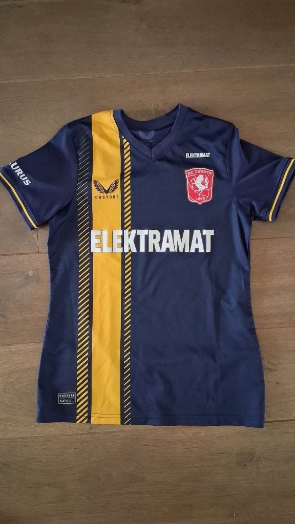 fc twente kinder voetbalshirt maat 36 (s), Kleding | Heren, Sportkleding, Ophalen of Verzenden, Zo goed als nieuw, Voetbal, Maat 46 (S) of kleiner