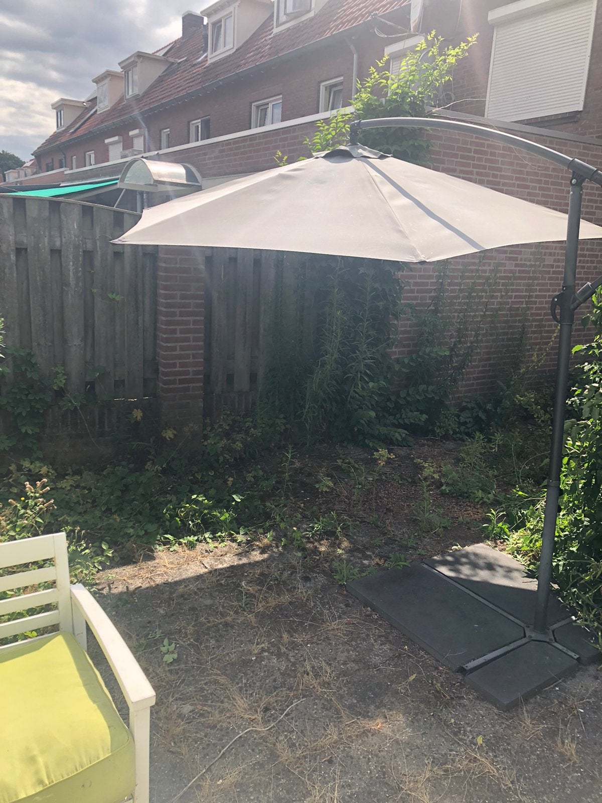 Grote zweefparasol met voetstuk - diameter: 295 cm, Ophalen, Verstelbaar, 2 tot 3 meter, Zweefparasol