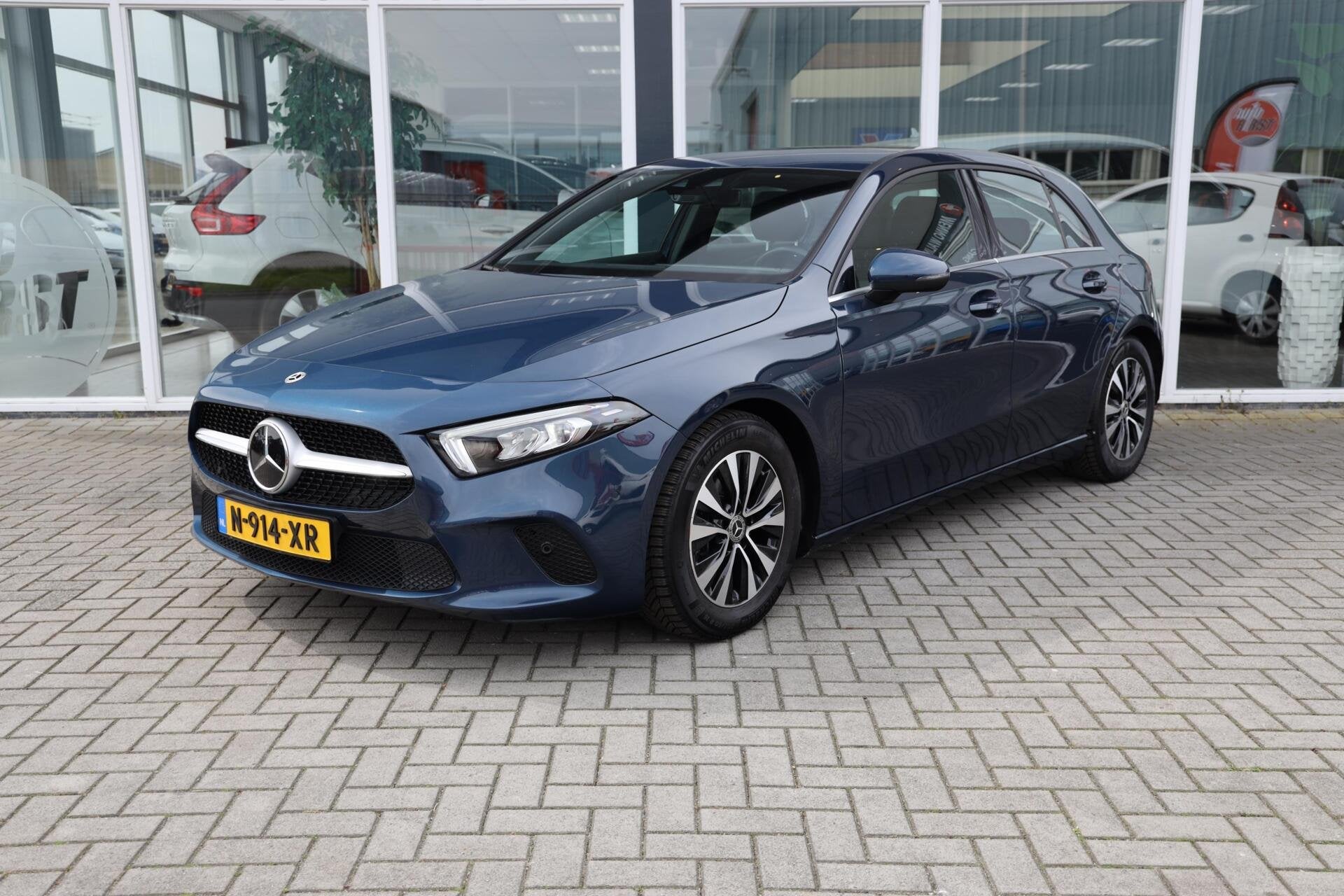 Mercedes A-klasse 180 Business Solution AMG|Automaat|Camera|, Auto's, 136 pk, Gebruikt, 4 cilinders, Blauw