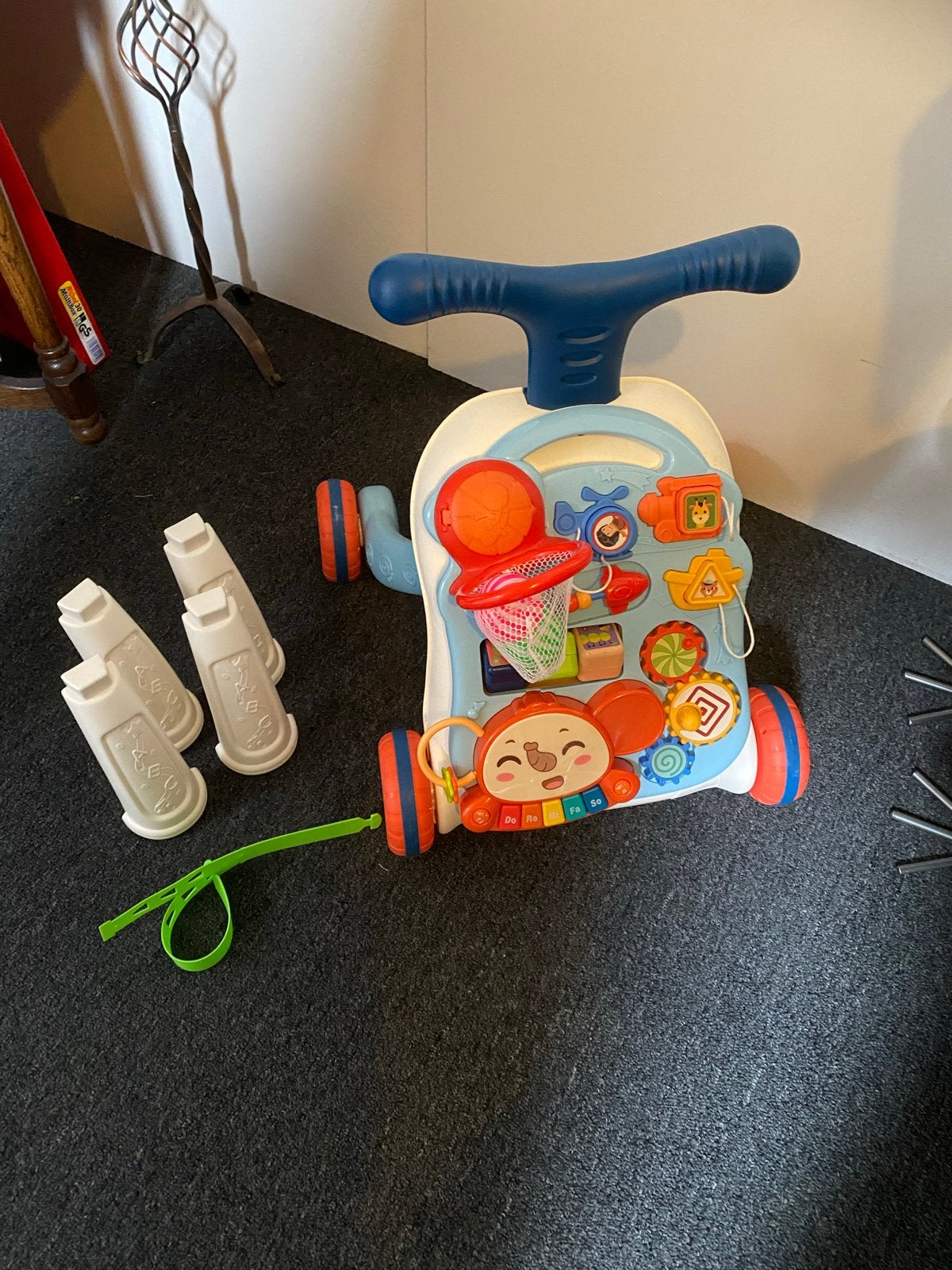 Mamaloes loopwagen met muziek en speeltafel, Ophalen, Zo goed als nieuw, Overige typen, Met wieltjes