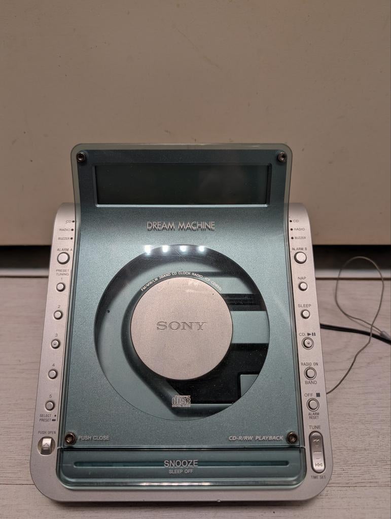 Sony Dream Machine CD-speler Radio Wekker icf cd  885l, Ophalen of Verzenden