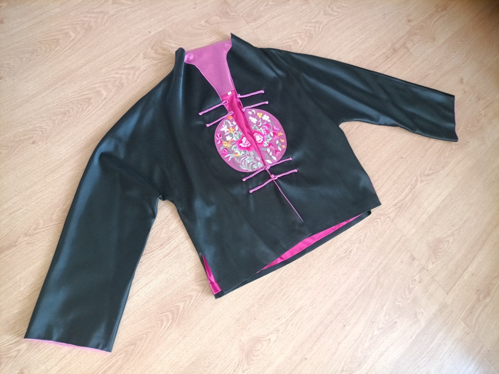 Vintage Chinese zijden jasje met borduurwerk, Kleding | Dames, Overige Dameskleding, Onbekend, Ophalen of Verzenden, Gedragen