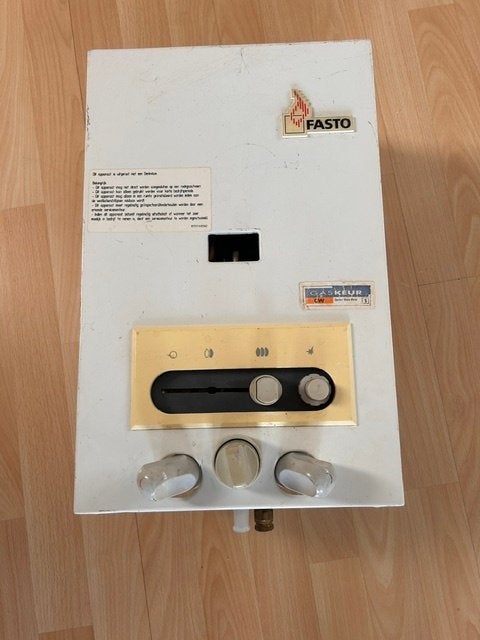 Te koop: FASTO KEUKEN GEYSER (2Stuks), Gebruikt, Verzenden, Boiler, Minder dan 3 jaar oud
