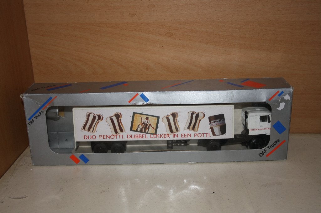 Lion car Daf  Duo Penotti, Ophalen of Verzenden, Zo goed als nieuw, Bus of Vrachtwagen, Lion Toys