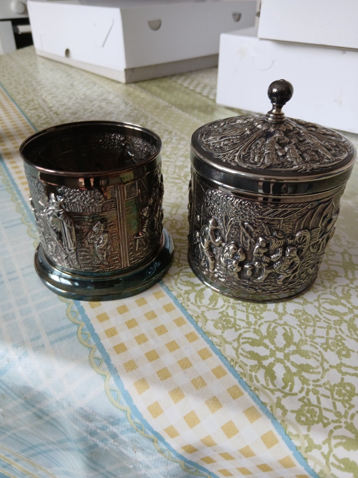Verzilverde potjes, Ophalen of Verzenden