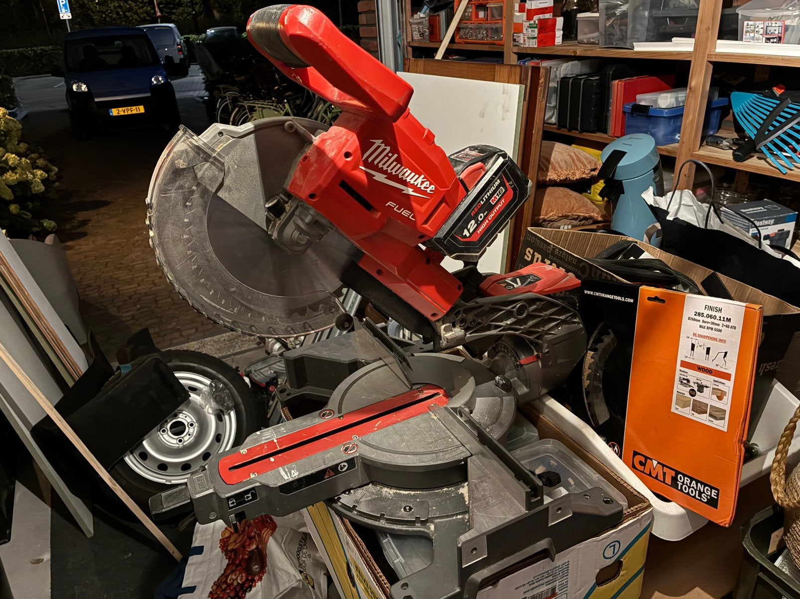 Milwaukee M18 FMS254 afkortzaag, Ophalen, 70 mm of meer, Zo goed als nieuw, Afkortzaag