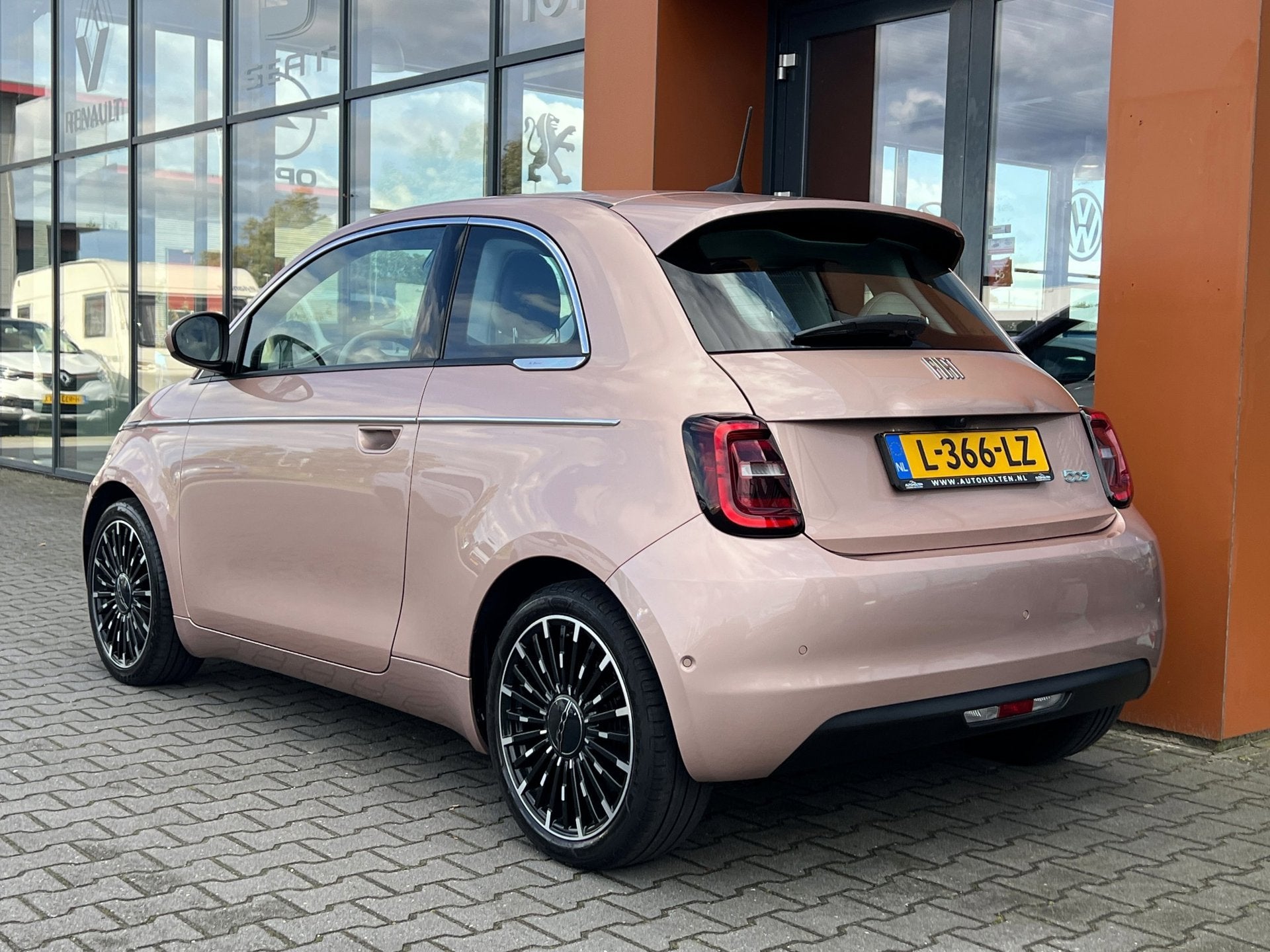 Fiat 500 3+1 La Prima 42 kWh|Leer|Carplay|LED|PDC+Camera|NAP, Auto's, 1300 kg, 118 pk, 4 stoelen, Onderhoudsboekje