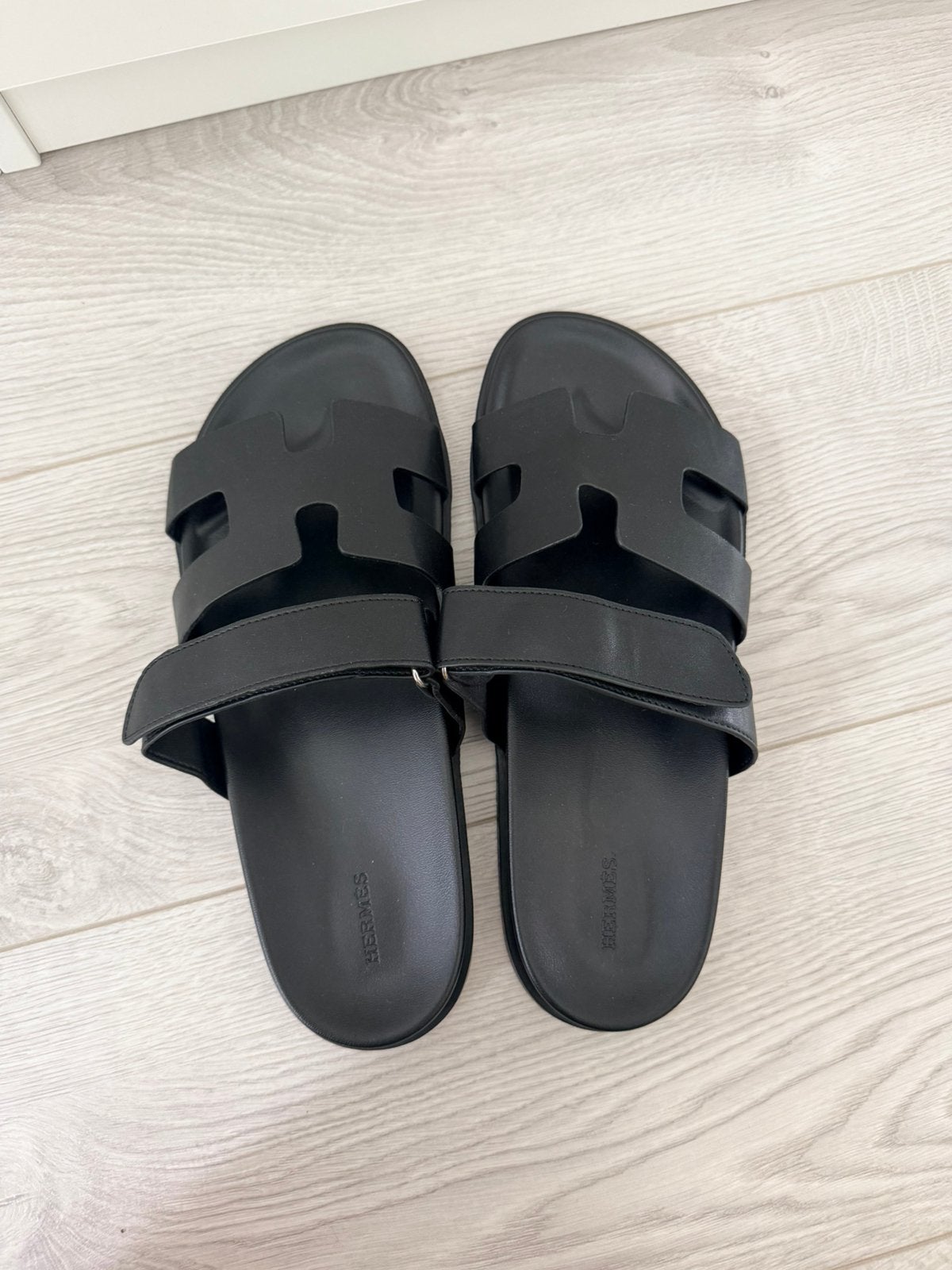 Hermès zwarte slippers Chypre sandal heren dames, Kleding | Heren, Schoenen, Sandalen, Zwart, Nieuw, Ophalen of Verzenden