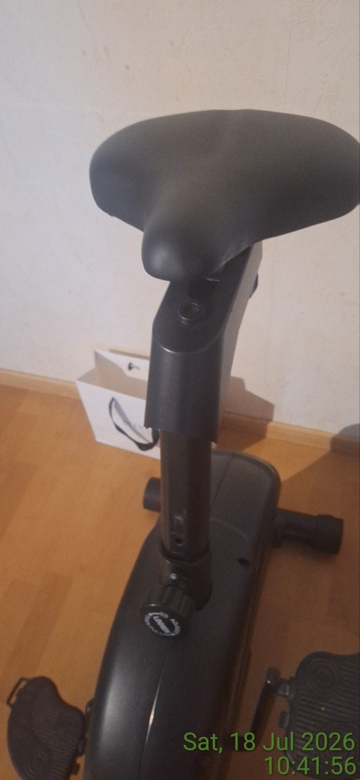 Hometrainer met display en hartslagmeter, Ophalen, Zo goed als nieuw, Metaal, Hometrainer