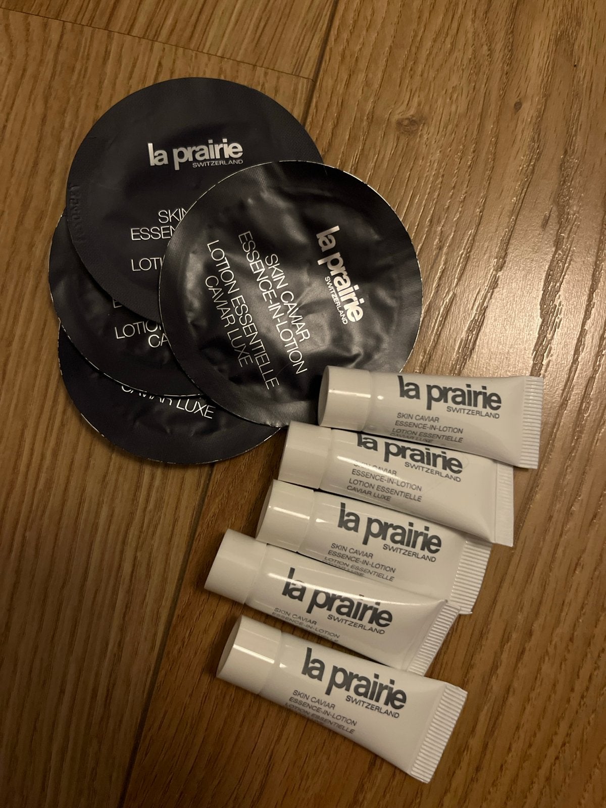 La Prairie Skin Caviar Essence-in-Lotion - Totaal 29 ml, Verzenden, Nieuw, Gehele gezicht, Verzorging