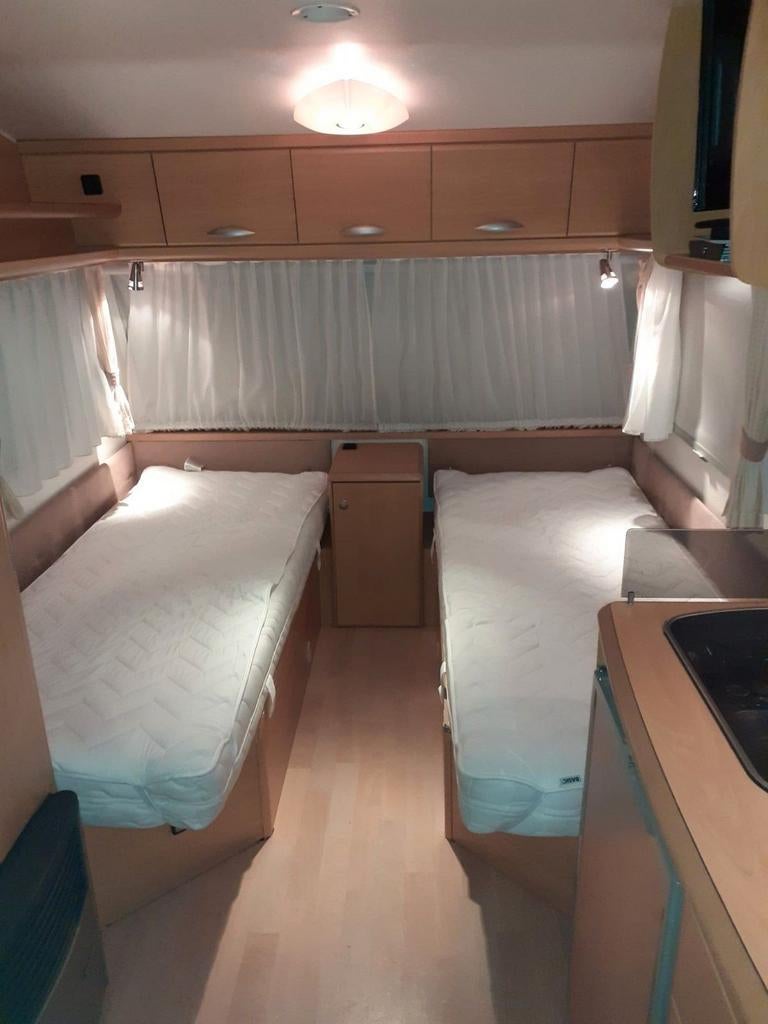 Chateau calista 490 extra foto's toegevoegd, Caravans en Kamperen, Chateau, 2 aparte bedden, Particulier, Tot en met 4