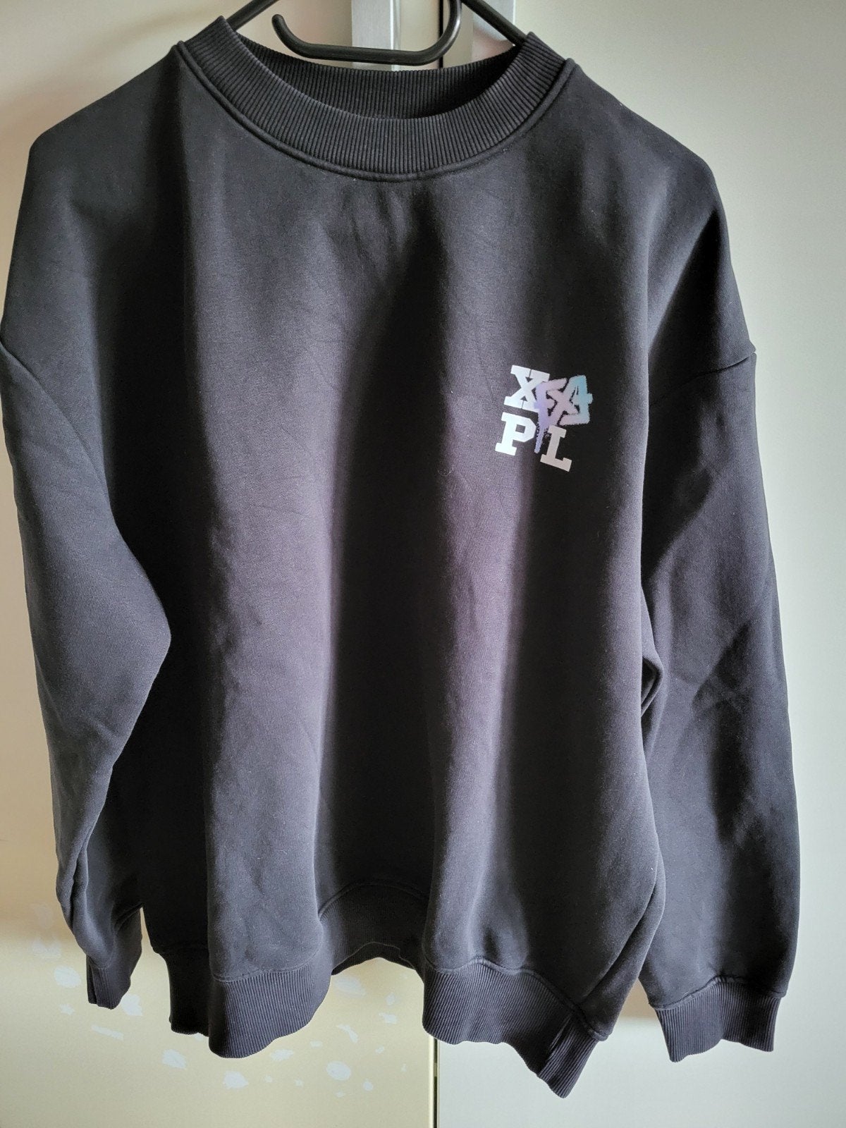 XPLCT Studios sweater zwart met logo maat L, Maat 52/54 (L), XPLCT Studios, Zwart, Ophalen of Verzenden