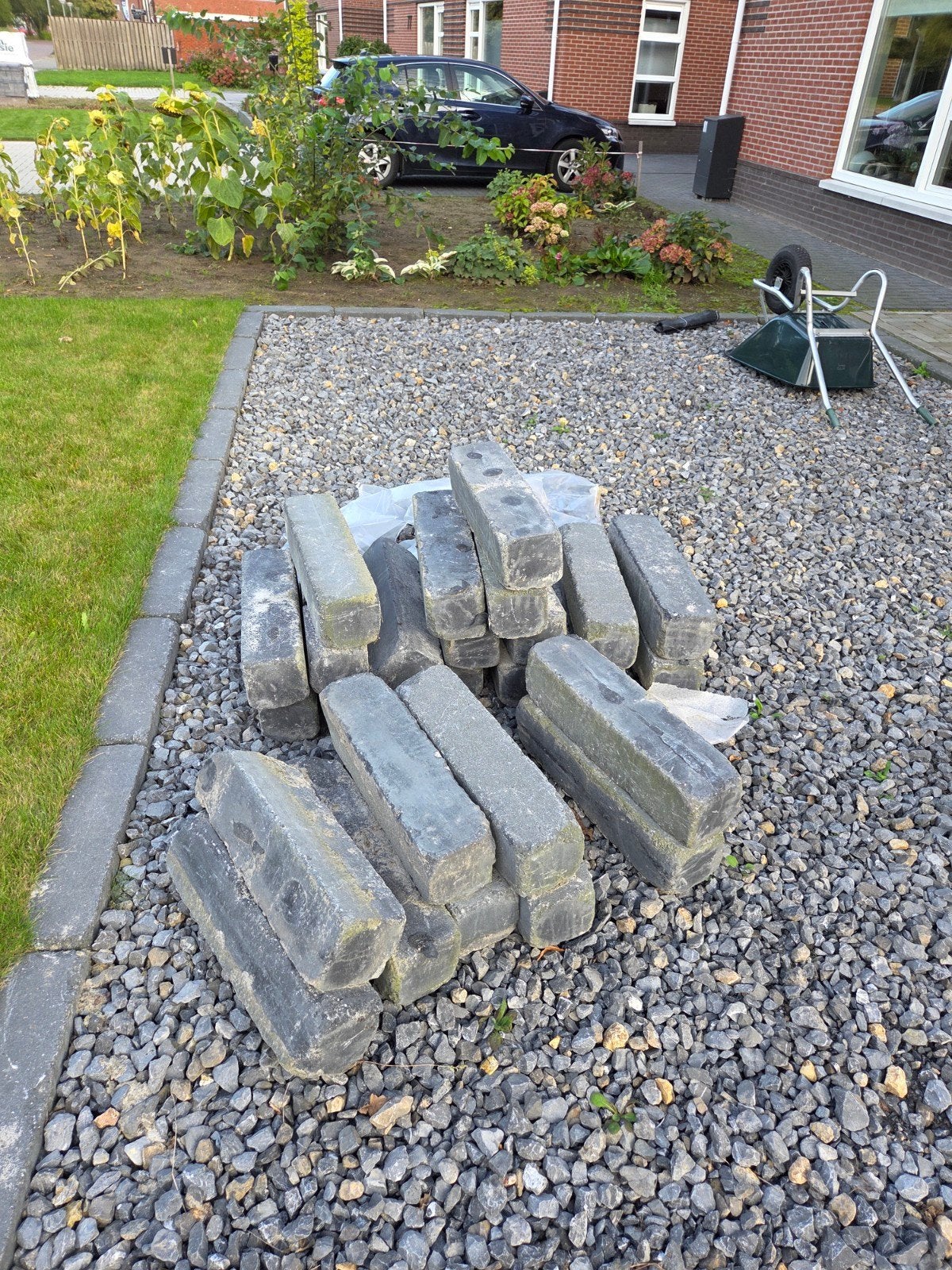 Linea blokken (25stuks) en restant klinkers, Ophalen, Zo goed als nieuw, Beton, Klinkers