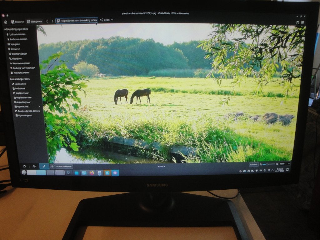 Samsung Monitor /TV, Gebruikt, HDMI, Full HD, Ophalen of Verzenden