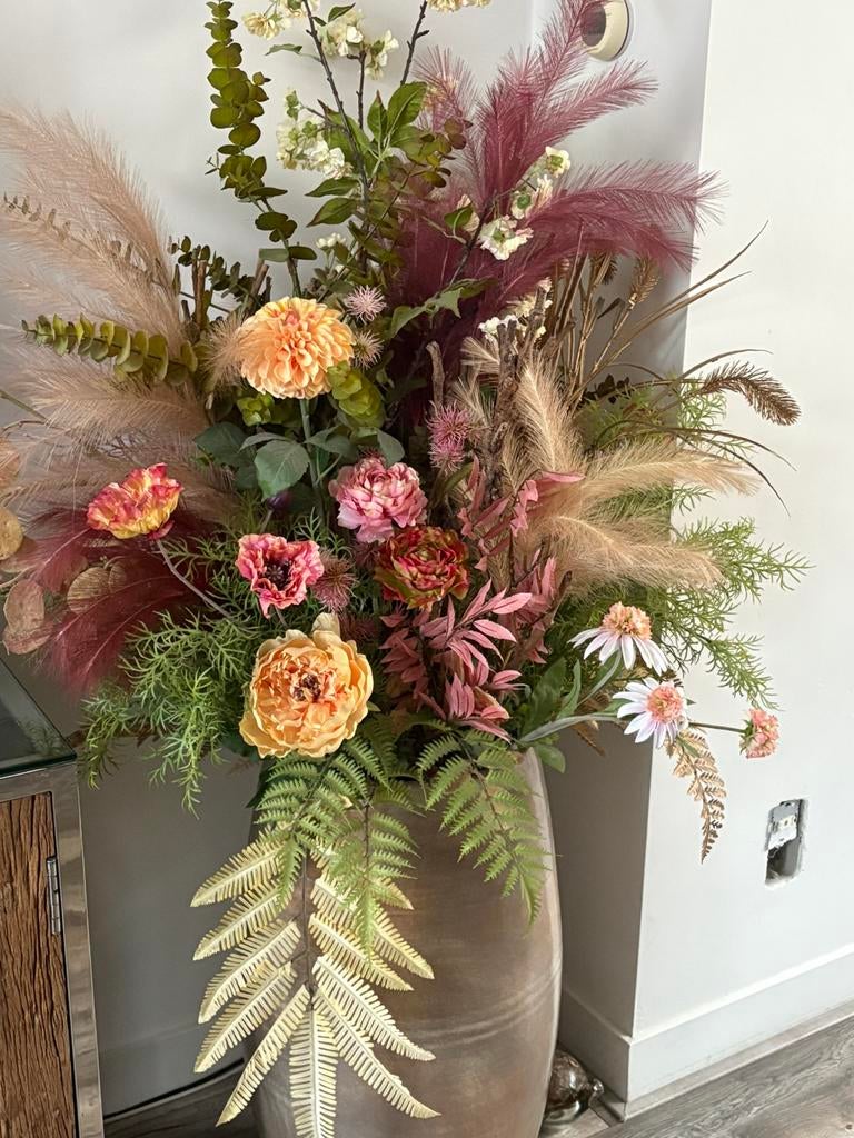 vaas met kunstbloemen, Ophalen of Verzenden, Zo goed als nieuw