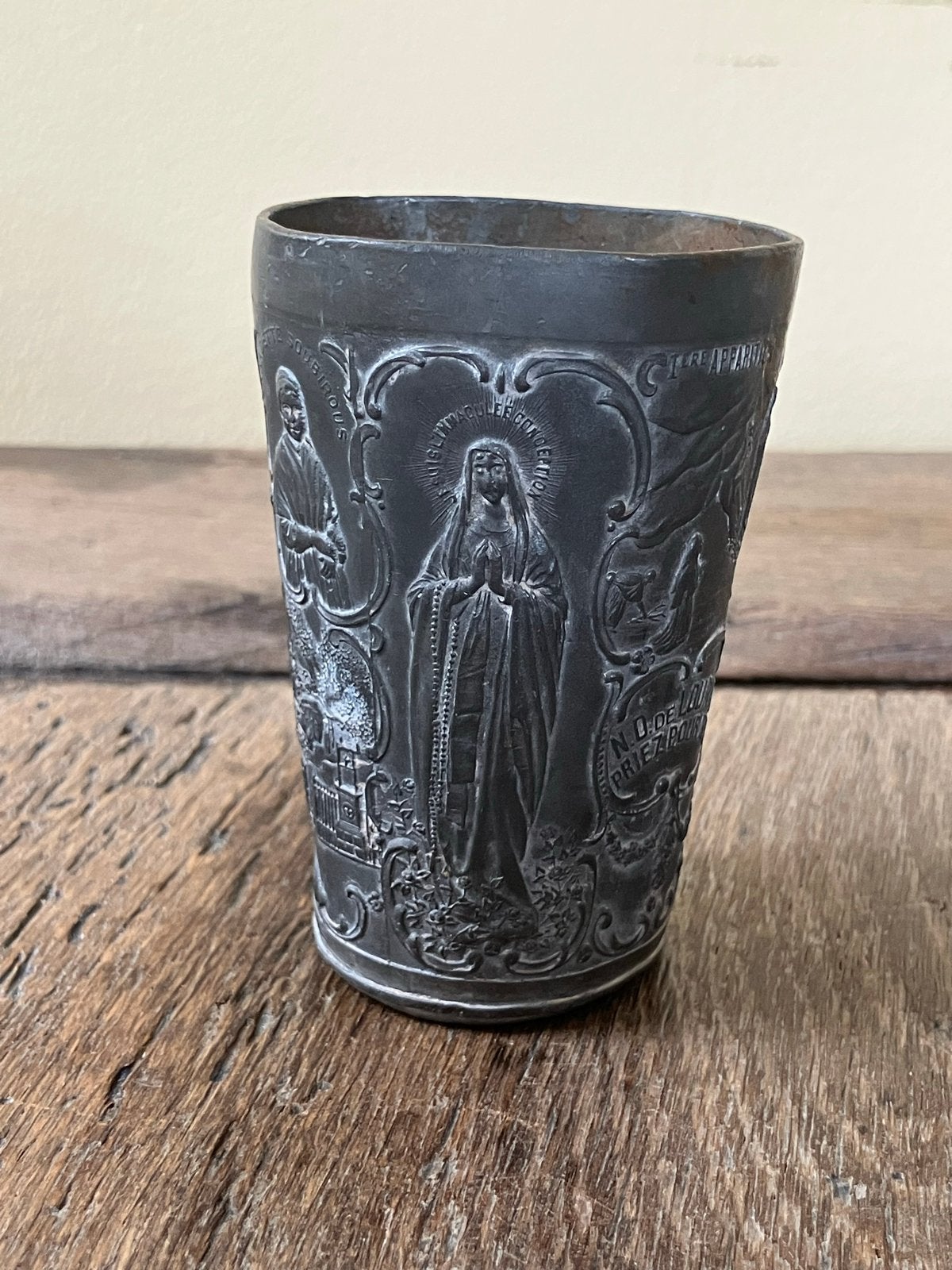 Antieke Lourdes Beker - Religieus Verzamelobject, Ophalen of Verzenden