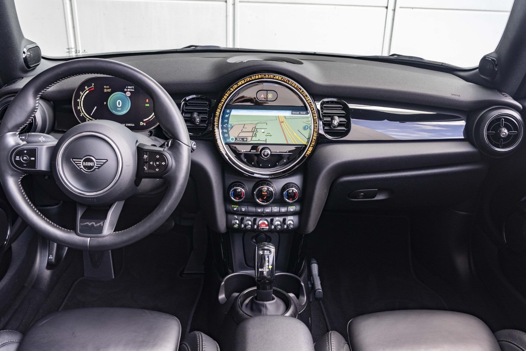 MINI Cabrio Cooper Harman-Kardon | Stoel en stuurverwarming, Auto's, Mini, 136 pk, 4 stoelen, Bedrijf, 19 km/l