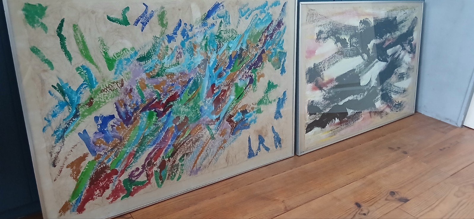 2x Marianne  Reiniera Groen Rotterdam 1941-2011 verf op text, Ophalen