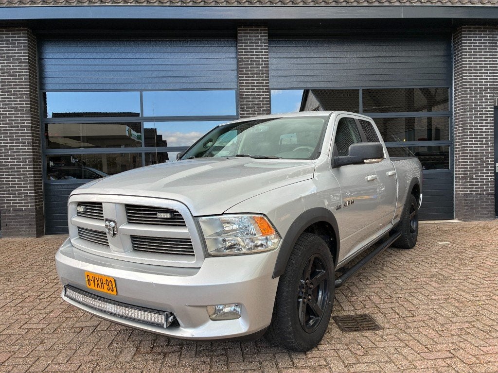 Dodge RAM 1500 5.7 V8 Hemi 4x4, Auto's, Automaat, Dodge, 750 kg, Bedrijf