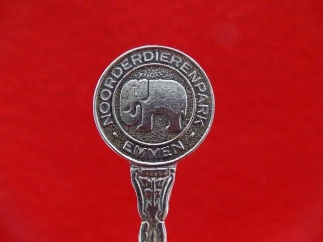 Lepeltje: Olifant, Verzenden