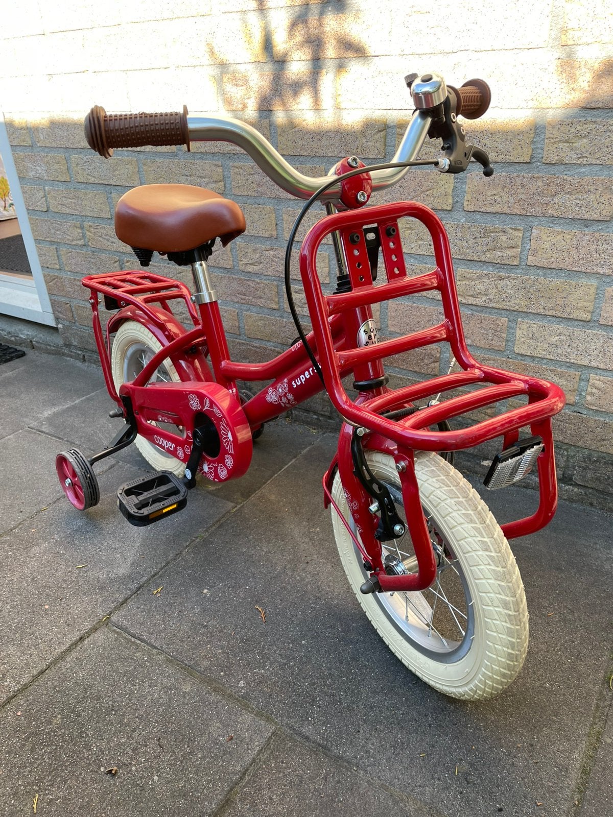 Zeer nette kinderfiets 12 inch, Ophalen, Zo goed als nieuw, Minder dan 16 inch, Zijwieltjes