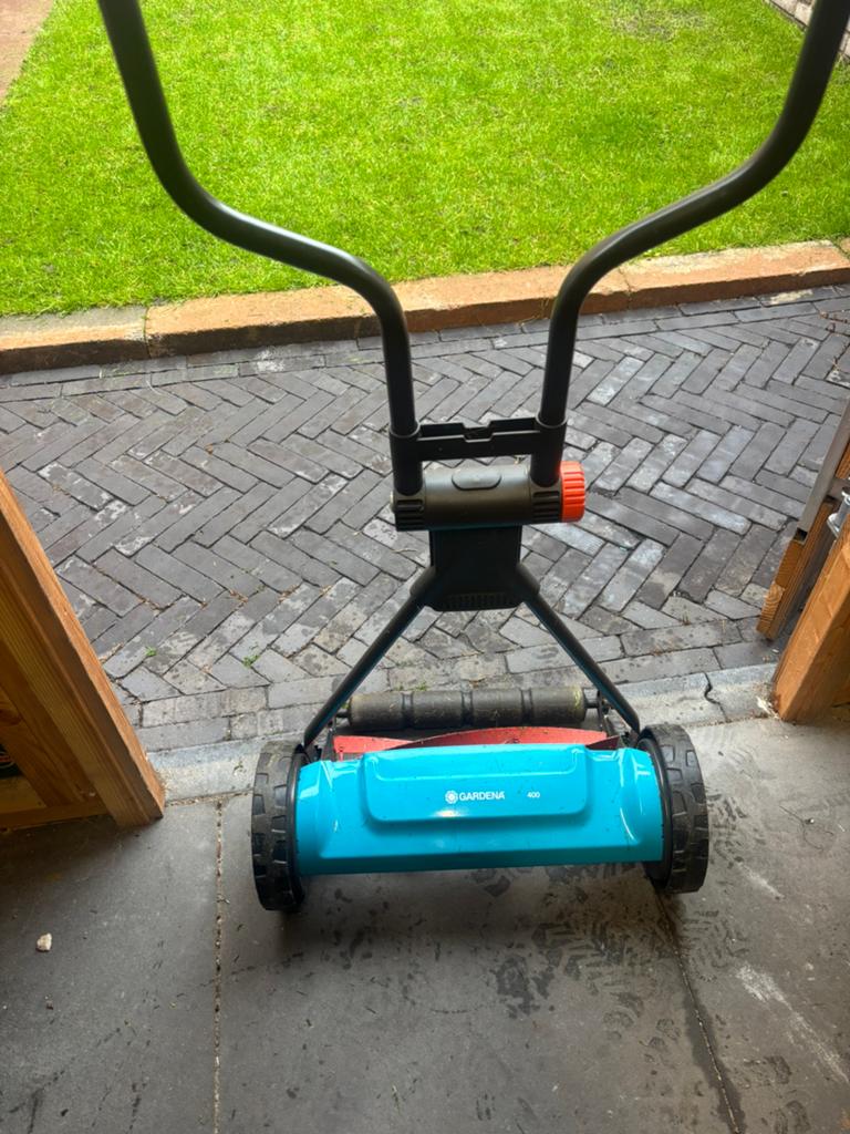 Gardena handgrasmaaier 400, Gebruikt, Handgrasmaaier, Ophalen of Verzenden, 30 t/m 39 cm