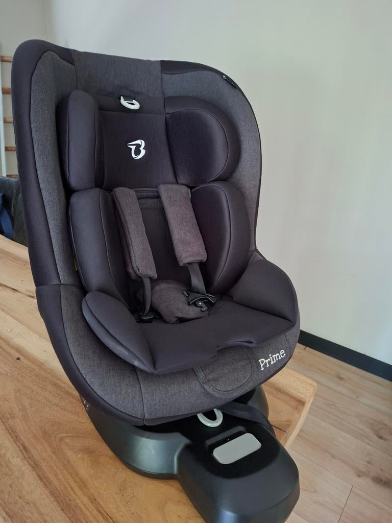 Autostoel Titanium baby - isofix en draaibaar, Kinderen en Baby's, Autostoeltjes, Ophalen, Zo goed als nieuw, Overige merken, Isofix