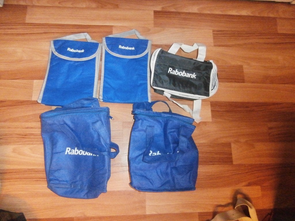 koeltas koelbox blauw div koeltassen met handvat Rabobank, Caravans en Kamperen, Ophalen of Verzenden, Zo goed als nieuw, Koeltas